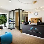 Maladinovo Pri Liptovskej Mare Üdülőközpont Lipótszentmiklós
