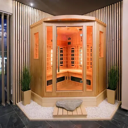 Maladinovo Pri Liptovskej Mare * Liptovský Mikuláš