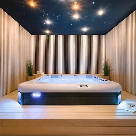 Maladinovo Pri Liptovskej Mare