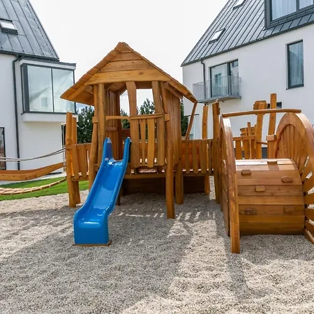 Maladinovo Pri Liptovskej Mare אתר נופש