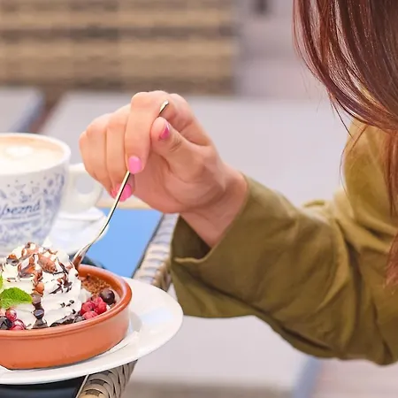 Maladinovo Pri Liptovskej Mare אתר נופש