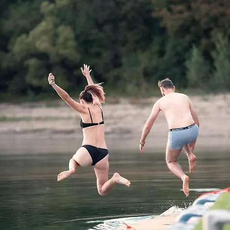 Maladinovo Pri Liptovskej Mare * Liptovsky Mikulas