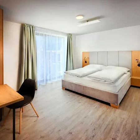Maladinovo Pri Liptovskej Mare منتجع