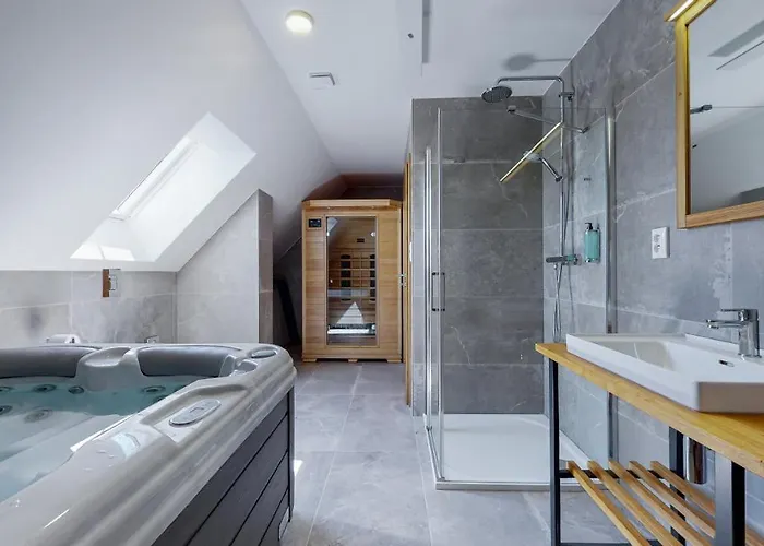 Maladinovo Pri Liptovskej Mare Üdülőközpont *