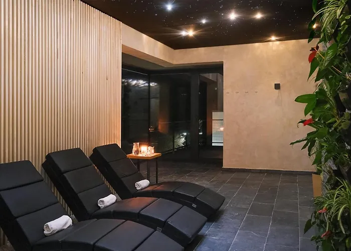 Maladinovo Pri Liptovskej Mare * Liptovsky Mikulas