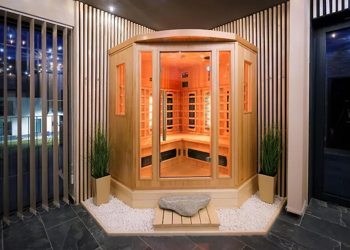 Maladinovo Pri Liptovskej Mare * Lipótszentmiklós