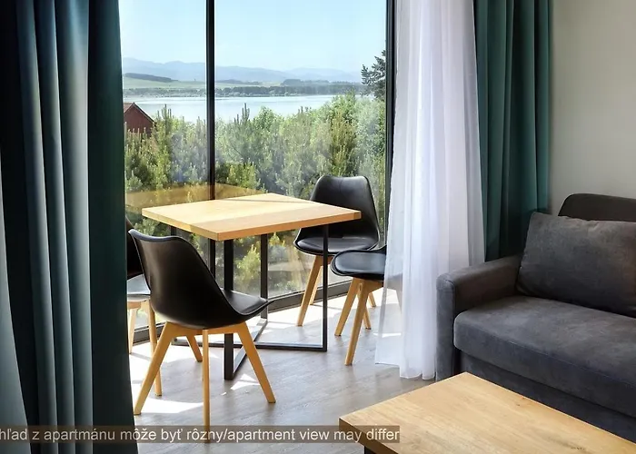 Maladinovo Pri Liptovskej Mare * Liptovsky Mikulas