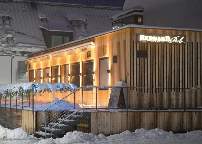 Maladinovo Pri Liptovskej Mare Resort