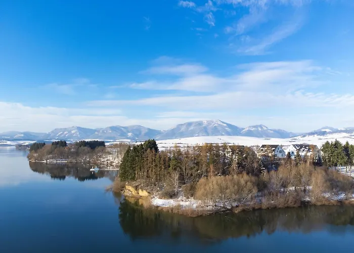 Maladinovo Pri Liptovskej Mare * Lipótszentmiklós