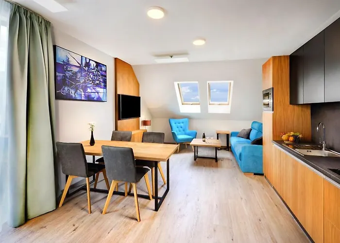 Maladinovo Pri Liptovskej Mare *