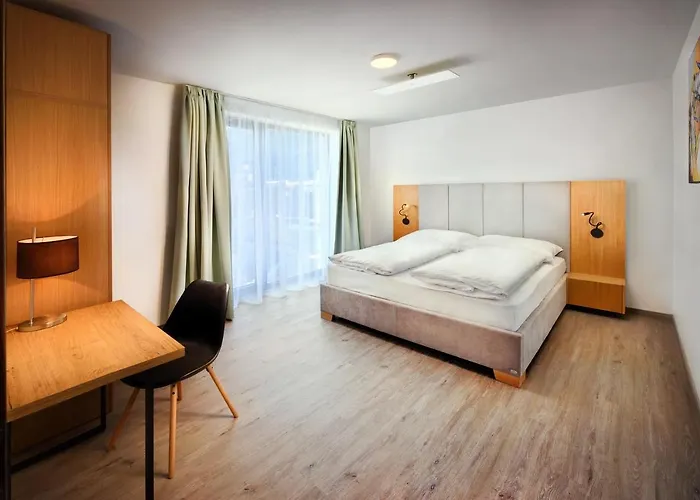 Maladinovo Pri Liptovskej Mare Resort